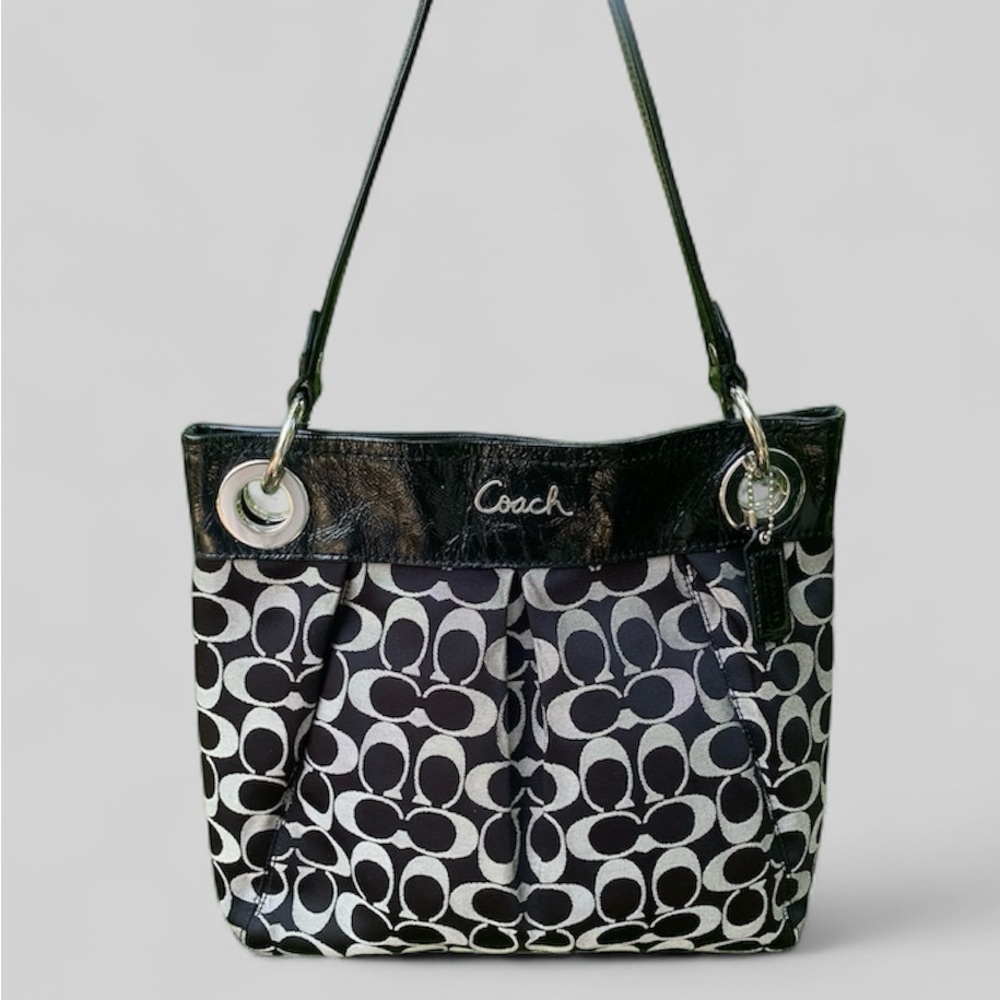 Coach Signature Ashley Shoulder Bag – Style No. F17599